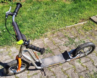 Koloběžka F-line 12 pro nejmenší děti - 2