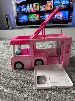 Mattel Barbie Karavan 3v1 - 2