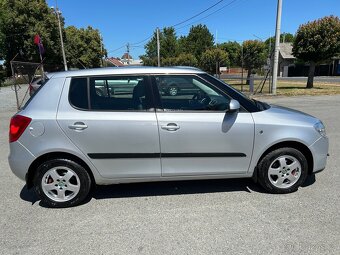 ŠKODA FABIA 1. 4 MPI SERVISNÍ KNIHA 81.600 km - 2