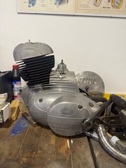 Jawa 250 Automatic - 2