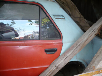 karoseria Skoda 105M - 2