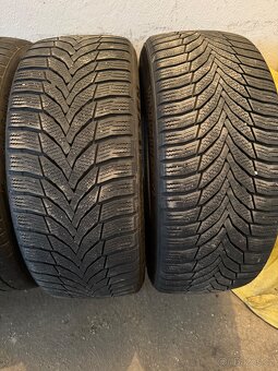 215/45R17 - 2