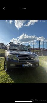 Toyota Land Cruiser 200 - 2