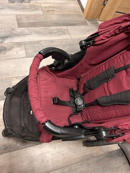 Sportovní kočárek Britax bordó - 2
