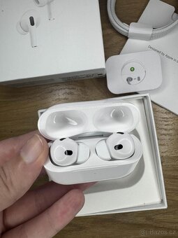 Apple AirPods Pro 2 - USB-C s aktivním potlačením hluku - 2