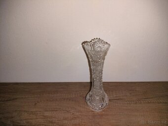 Broušená vázička 21 cm - 2