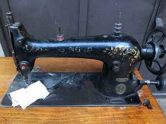 Šicí stroj Singer - 2