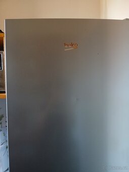Lednice s mrazákem Beko - 2