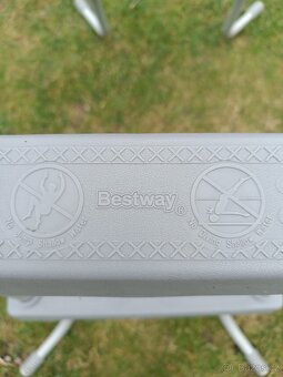 Bazénové schůzky Bestway - 2