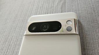 Google Pixel 8 PRO - 2