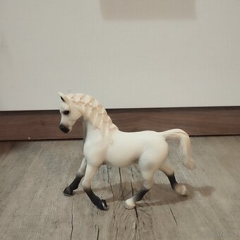 Schleich sada 3 koní - 2