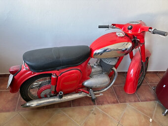 Jawa 250 - 2