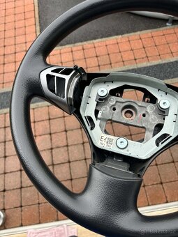Volant Suzuki Grand Vitara - 2