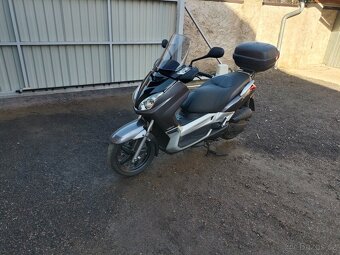 Yamaha x max 125i cz doklady v ceně Šedý. - 2