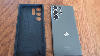 Prodám Samsung Galaxy S23 Ultra 12/512MB, ještě rok v záruce - 2