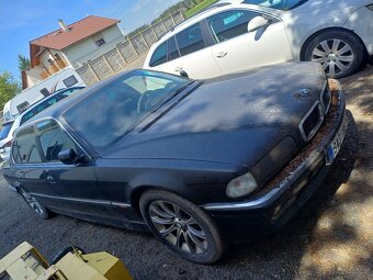 Bmw 7 e38 740i - 2