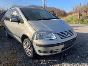 Volkswagen Sharan 2,0 TDi - náhradní díly - 2