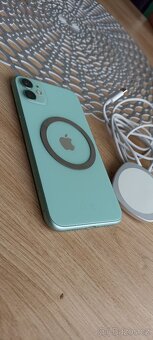 Dobrý den prodám iphone 11 vše funguje - 2