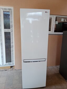 Lednice s mrazakem LG No Frost - 2