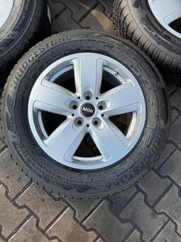Kompletní alu kola Mini 5x112r17 + 205/65r16 zimní - 2