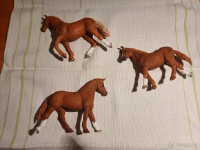 SCHLEICH koně, 110,- Kč/ks - 2
