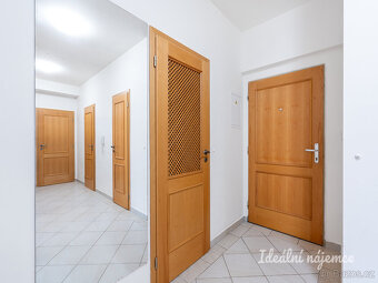 Pronájem bytu 3+kk, Cholupická, Praha 4 - Kamýk, 33.500,- Kč - 2