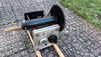 Vzduchovací kompresor membránový - manuální pohon - 2