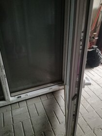 Prodám plastová okna a dveře - 2