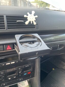 Napoják Audi A4 B6/B7 - 2