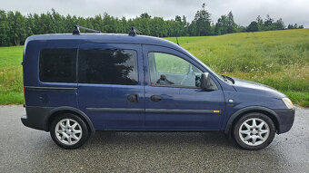 Opel combo C - 2