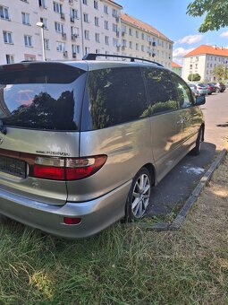 7 místní Toyota Previa 2.0 4D4 - 2
