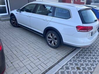 VW Passat Combi 2.0 TDI Alltrack 4Motion - 2