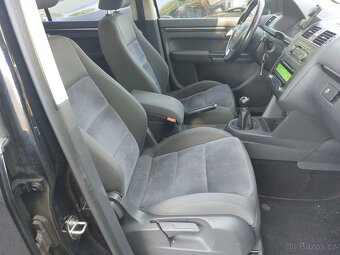 Volkswagen Touran 2.0 Tdi 103 KW HIGHLINE BI-XENONY 187tkm - 2