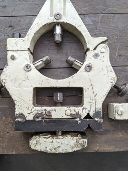 SOUSTRUŽNICKÉ LUNETY - 2