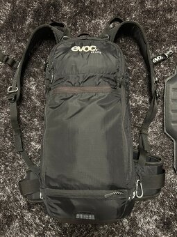 Ski/ enduro/ bike batoh evoc fr 10 s chranicom - 2