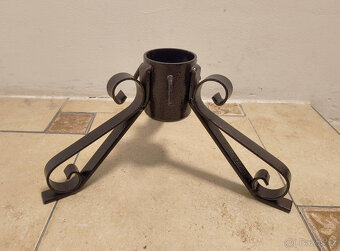 stojan na vánoční stromek, kovový, nový - 2