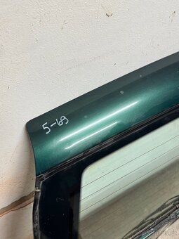 Suzuki Grand Vitara 1998-03, zadní 5. (páté) dveře poškozené - 2