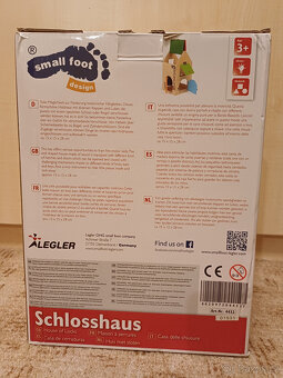 Montessori dřevěný domeček se zámky (small foot) - 2