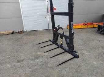 Stohovací vidle s hroty sklopné - hydraulické - 2