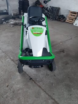 Zahradni traktor Etesia Bahia - 2