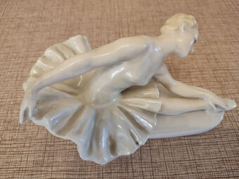 soška tanečnice - 2