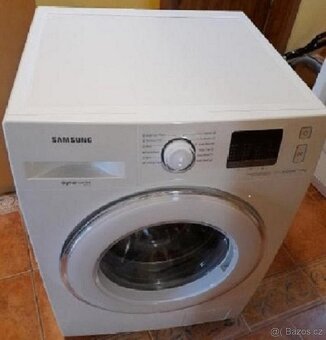 Pračka Samsung WF70F5E2U2W na 7kg - 2