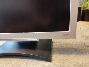 Monitor BenQ FP91G+ 19" - 2