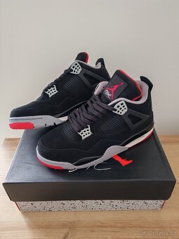 Nike Air Jordan 4 Retro Bred - 2