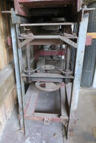 Hoblovačka, protahovačka - 2