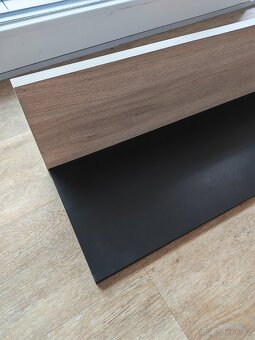 Police na zeď 160cm - 2