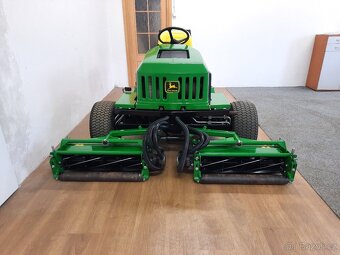 Vřetenová sekačka John Deere 2653A - 2