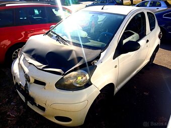 Toyota Aygo 1.0i 50 kW rv 2010 - 2