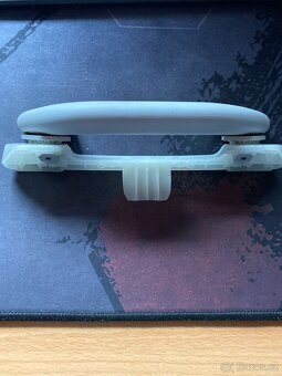 Madlo original Passat B6 - 2