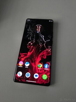Motorola edge 40 Pro - 2